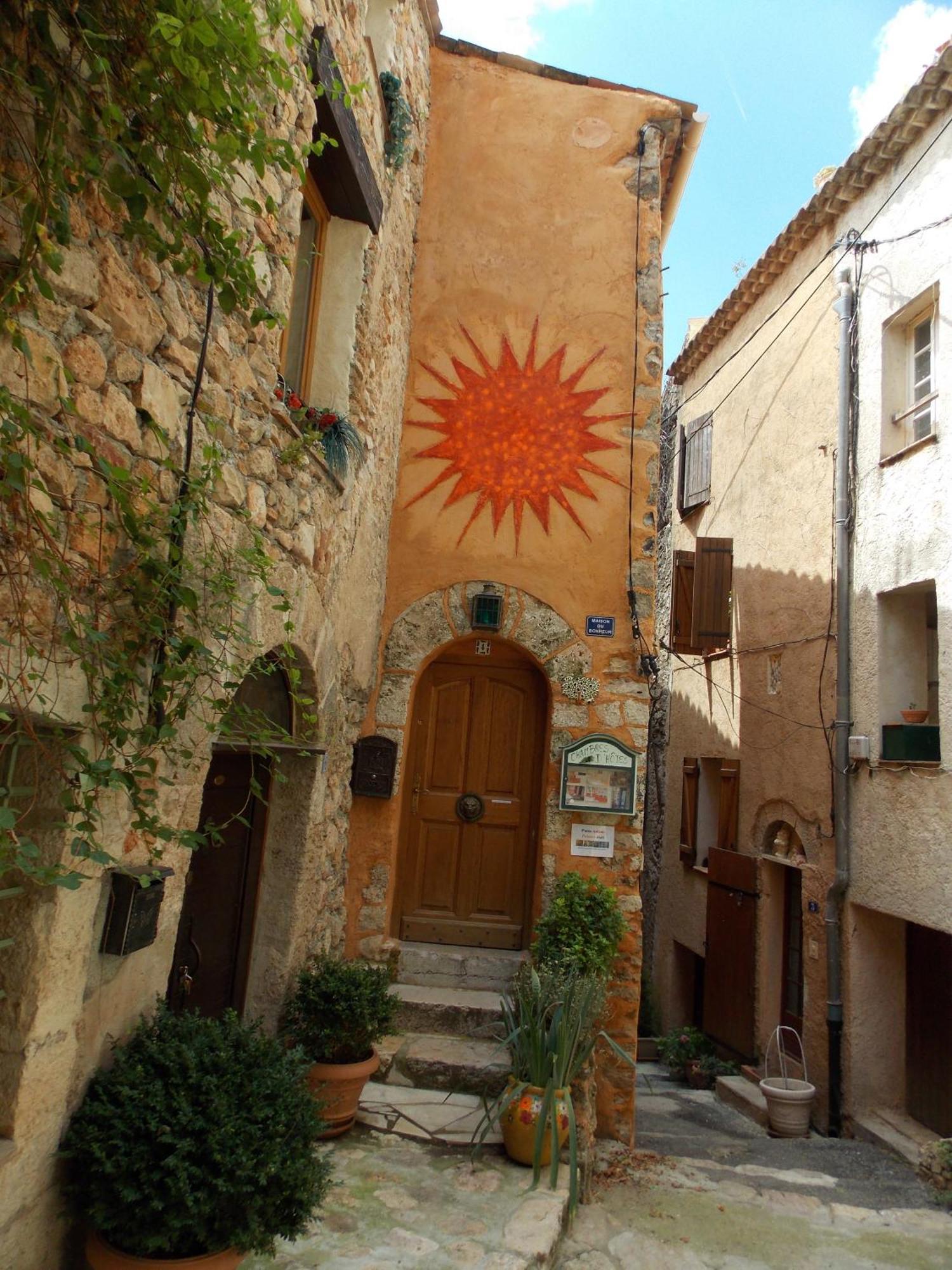 La Maison Du Bonheur Aups Esterno foto